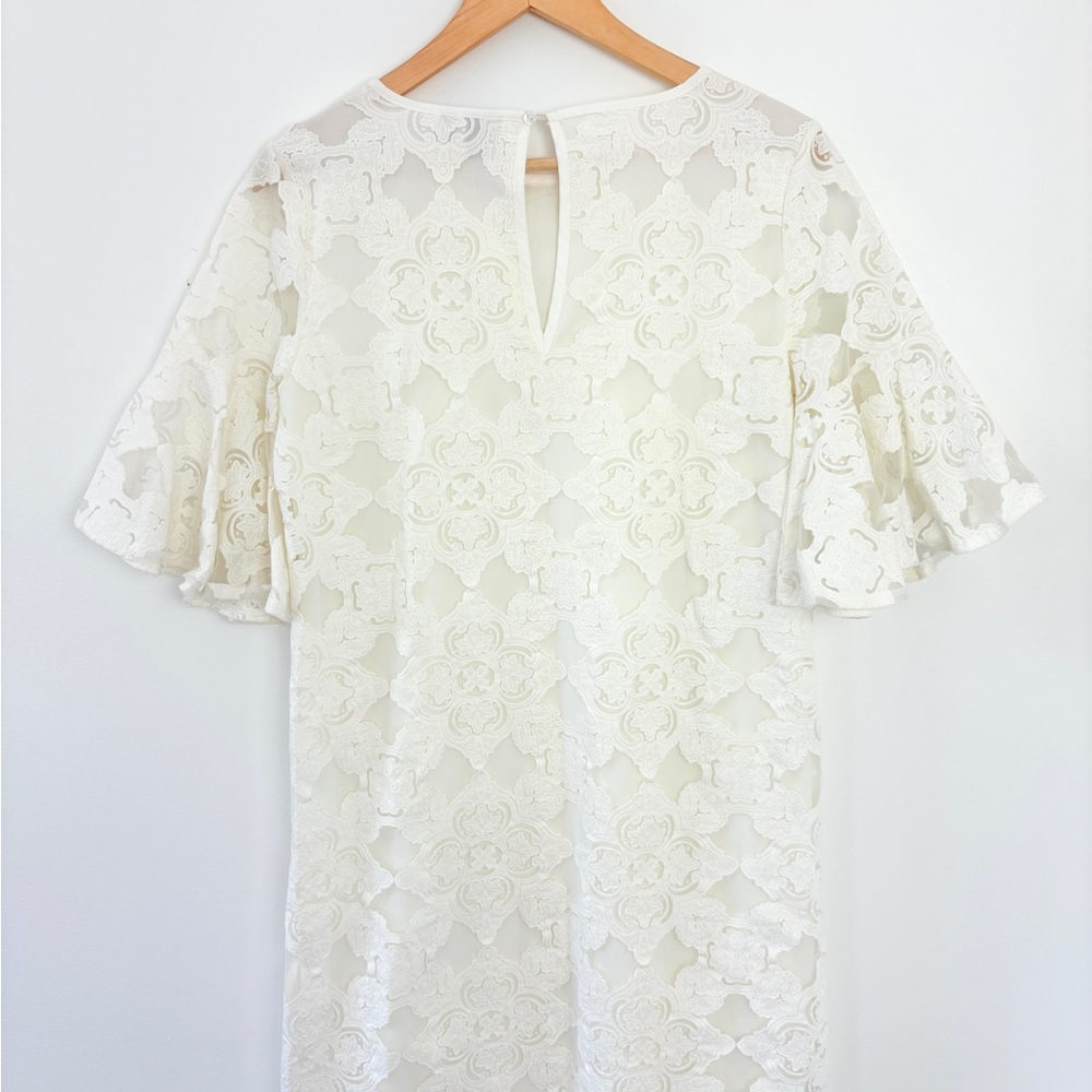 Elegant White Lace Dress Size Small - Picture 3 of 4